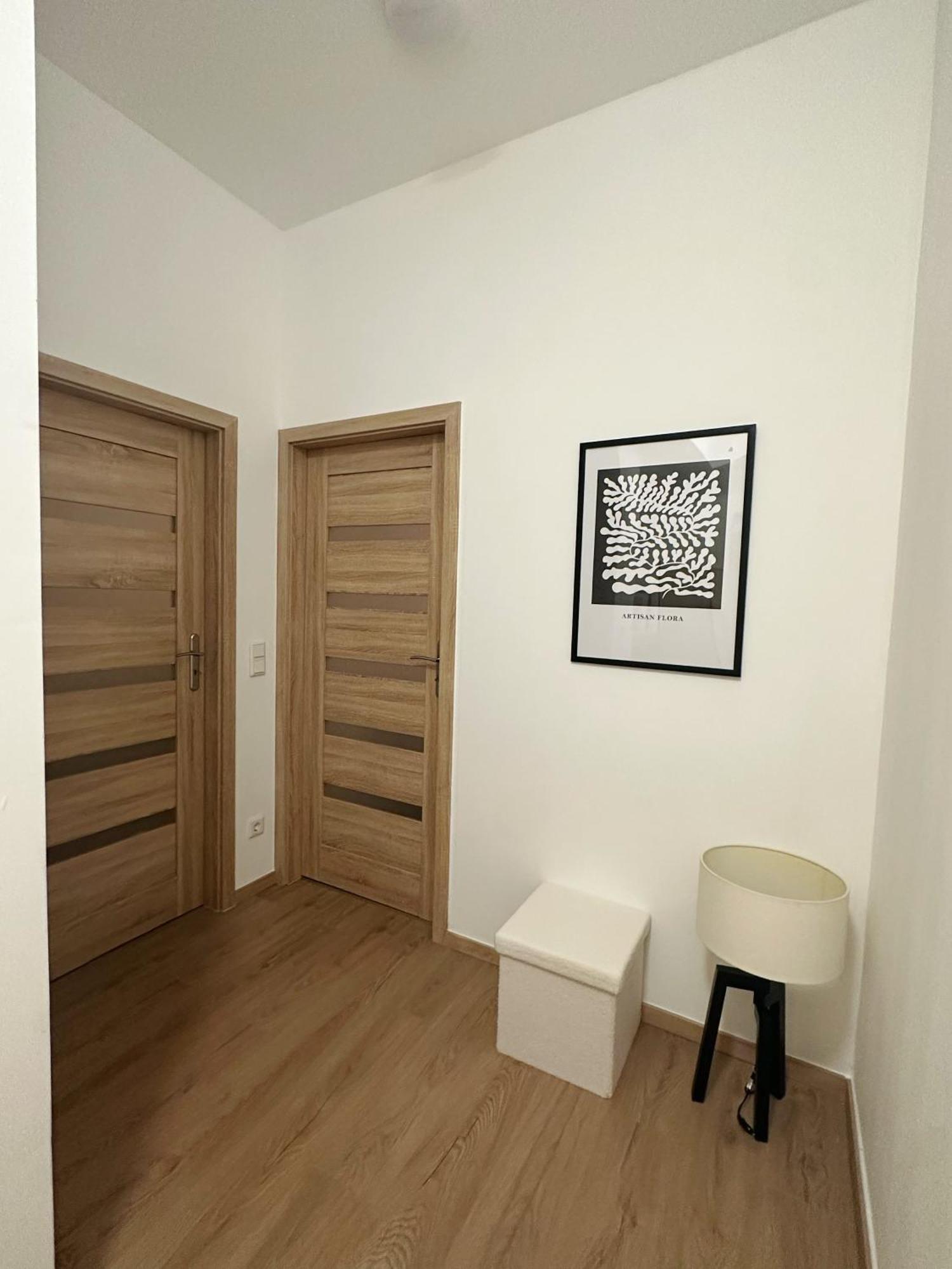 2Schlafenzimmer 5Betten Montuerwhonung Apartment Dusseldorf Exterior photo